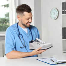 Lade das Bild in den Galerie-Viewer, OrthoX Pro - ergonomische schmerzlindernde Komfortschuhe - Unisex
